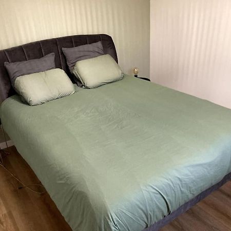 Jolie Maison Avec Courette Bourges Bagian luar foto
