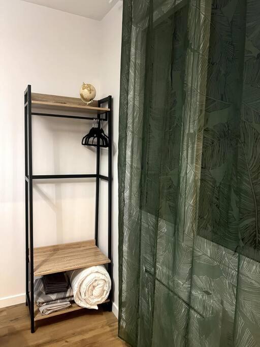 Jolie Maison Avec Courette Bourges Bagian luar foto