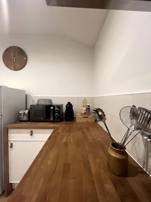 Jolie Maison Avec Courette Bourges Bagian luar foto